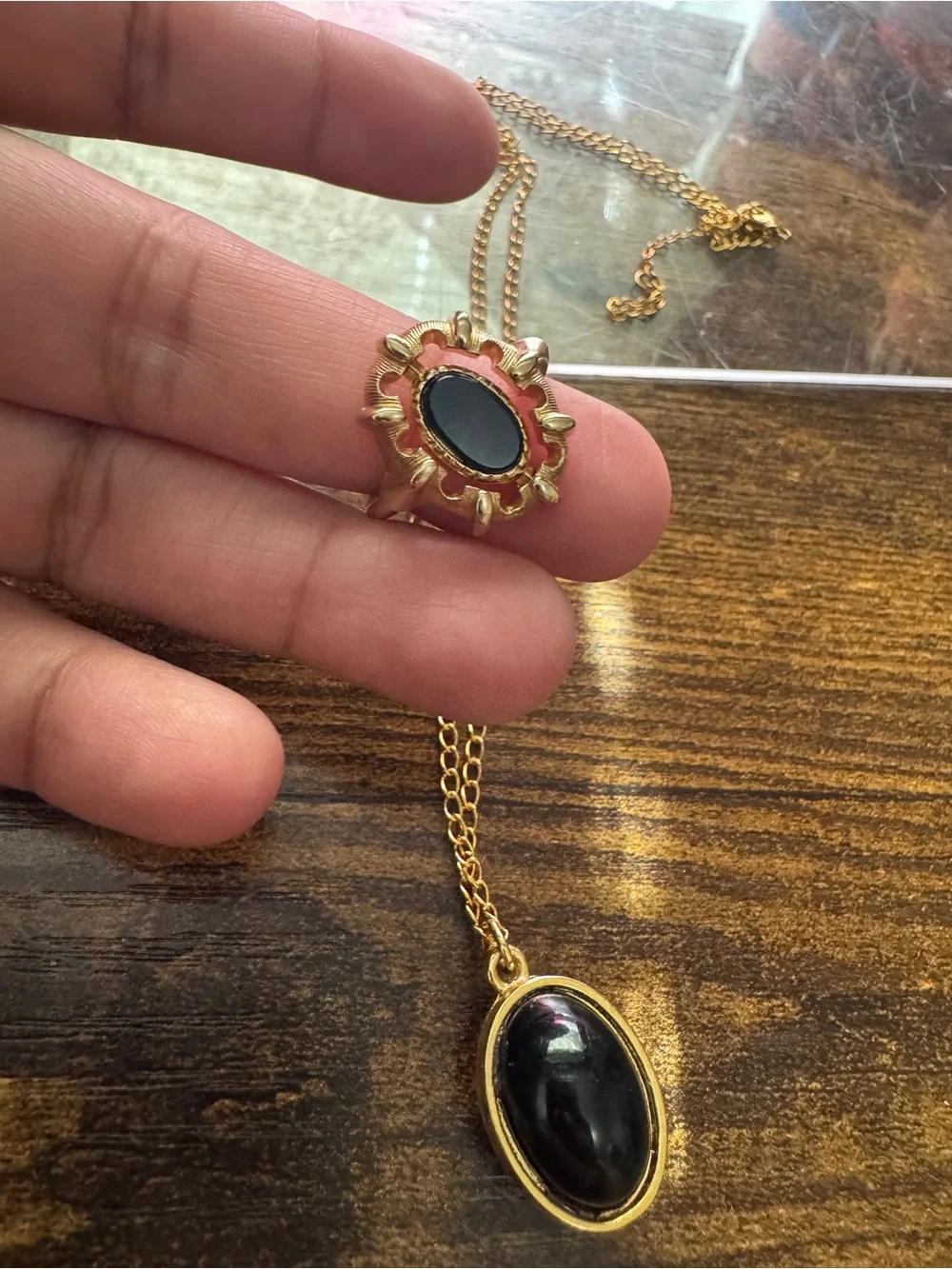 Rare Avon reversible ring size 8 and reversible necklace bundle